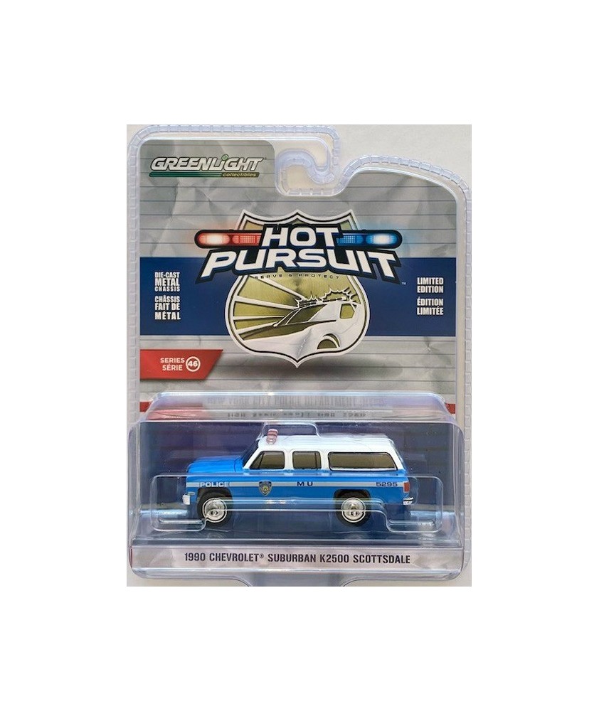 Greenlight Hot Pursuit Series 46 - 1990 Chevrolet Suburban K2500 Scottsdale NYPD