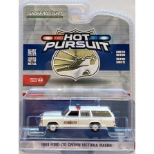 Greenlight Hot Pursuit Series 46 - 1988 Ford LTD Crown Victoria Wagon Illinois State Police