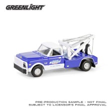 Greenlight Dually Drivers Series 15 - 1969 Chevrolet C30 Dually Wrecker Yenko