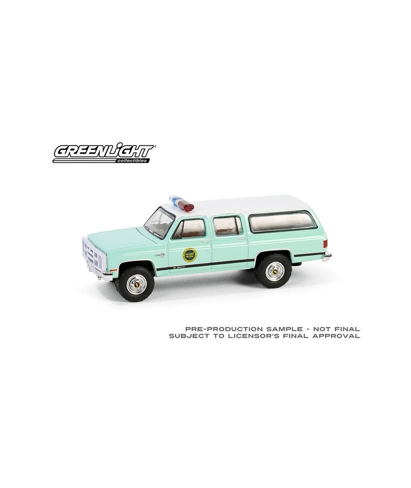 Greenlight Hobby Exclusive - 1990 Chevrolet Suburban K20 Scottsdale U.S. Border Patrol