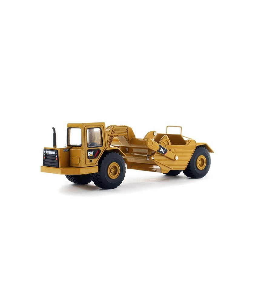 Diecast Masters Play and Collect - Caterpillar 611 Wheel Tractor Scraper