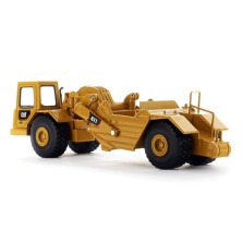 Diecast Masters Play and Collect - Caterpillar 611 Wheel Tractor Scraper