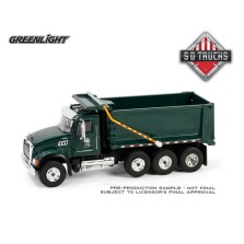 Greenlight S.D. Trucks Series 19 - 2019 Mack Granite Dump Truck