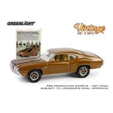 Greenlight Vintage Ad Cars Series 11 - 1972 Oldsmobile 4-4-2