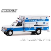 Greenlight First Responders Hobby Exclusive - 1992 Ford F-350 Ambulance Dallas Police