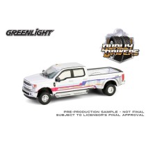 Greenlight Dually Drivers Series 16 - 2019 Ford F-350 Lariat Dually