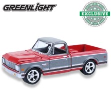 Greenlight Hobby Exclusive - 1972 Chevy Cheyenne C10 in Ruby Red