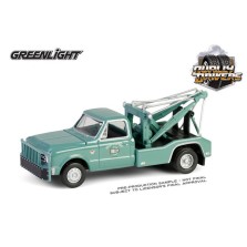 Greenlight Dually Drivers Series 16 - 1967 Chevrolet C-30 Dually Wrecker Holley