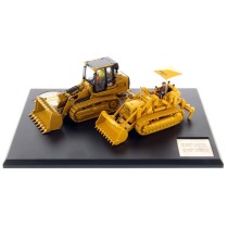 Diecast Masters Evolution Series - CAT 977D Traxcavator and CAT 963K Track Loader