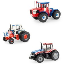 Ertl Case IH - Stars and Stripes 3 Tractor Set USA 250