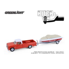 Greenlight Hitch and Tow Series 33 - 1967 Dodge D-100 Truck with Boat and Trailer
