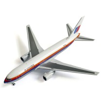 V1:400 United Airlines Boeing 676-200ER
