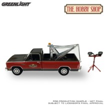 Greenlight The Hobby Shop Series 17 - 1983 Dodge Ram D-100 Royal SE with Drop-In Tow Hook and Work Lights
