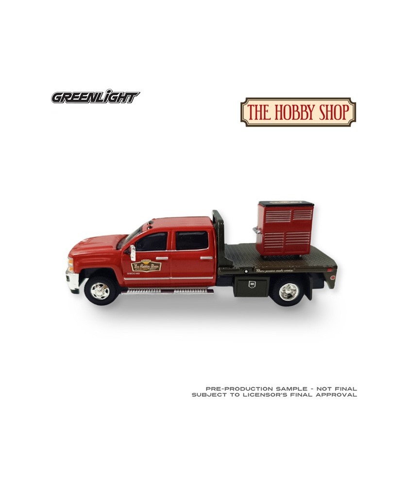 Greenlight The Hobby Shop Series 17 - 2016 Chevrolet Silverado 3500HD Dually Flatbed with Tool Cabinet