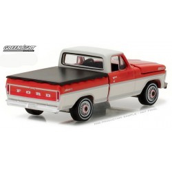 Hobby Exclusive - 1967 Ford F-100 Truck