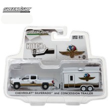 Hobby Exclusive - Chevy Silverado and Concession Trailer