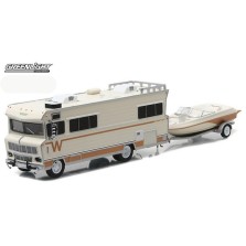 Greenlight Multi Car Diorama - Winnebago RV with Boat