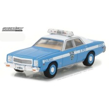 Greenlight Hot Pursuit Series 25 - 1977 Plymouth Fury NYPD Auxiliary