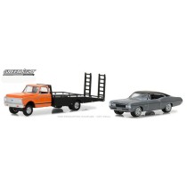 Greenlight HD Trucks Series 12 - 1972 Chevy C-30 Ramp Truck