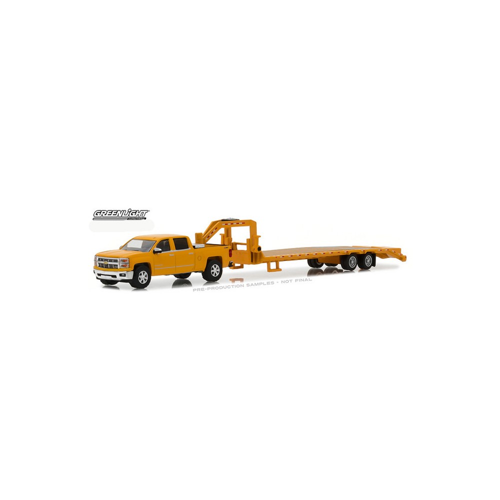 Greenlight Hitch and Tow Series 13 - 2015 Chevy Silverado and Gooseneck Trailer
