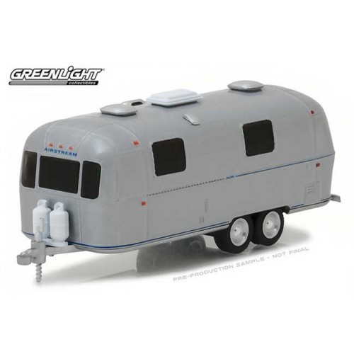 Hitched Homes Series 4 - 1971 Airstream Double-Axle Land Yacht Safari