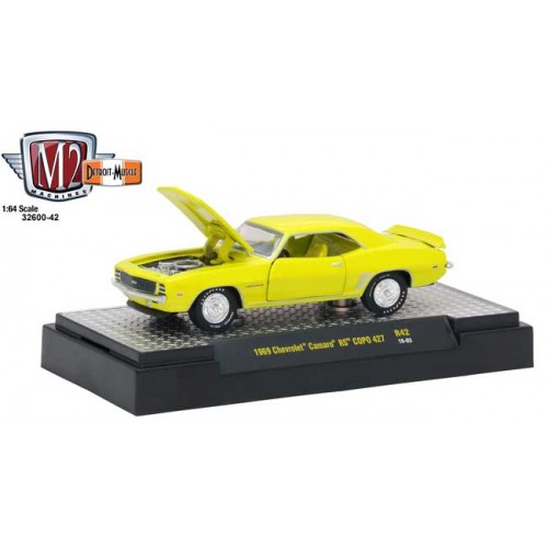 M2 Machines Detroit Muscle Release 42 - 1969 Chevy Camaro RS COPO 427
