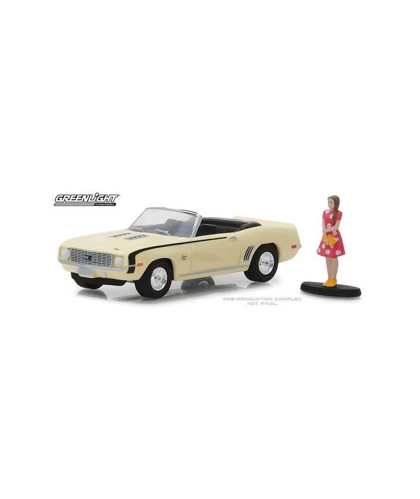 Greenlight The Hobby Shop Series 4 - 1969 Chevy Camaro Convertible