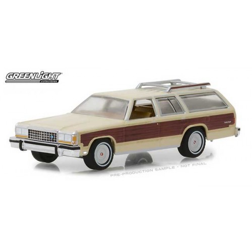 Greenlight Estate Wagons Series 1 - 1985 Ford LTD Country Squire