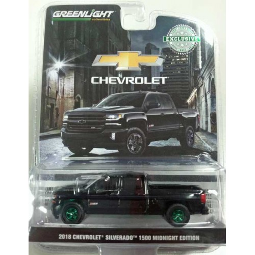 Greenlight Hobby Exclusive - 2018 Chevy Silverado Midnight Edition Green Machine