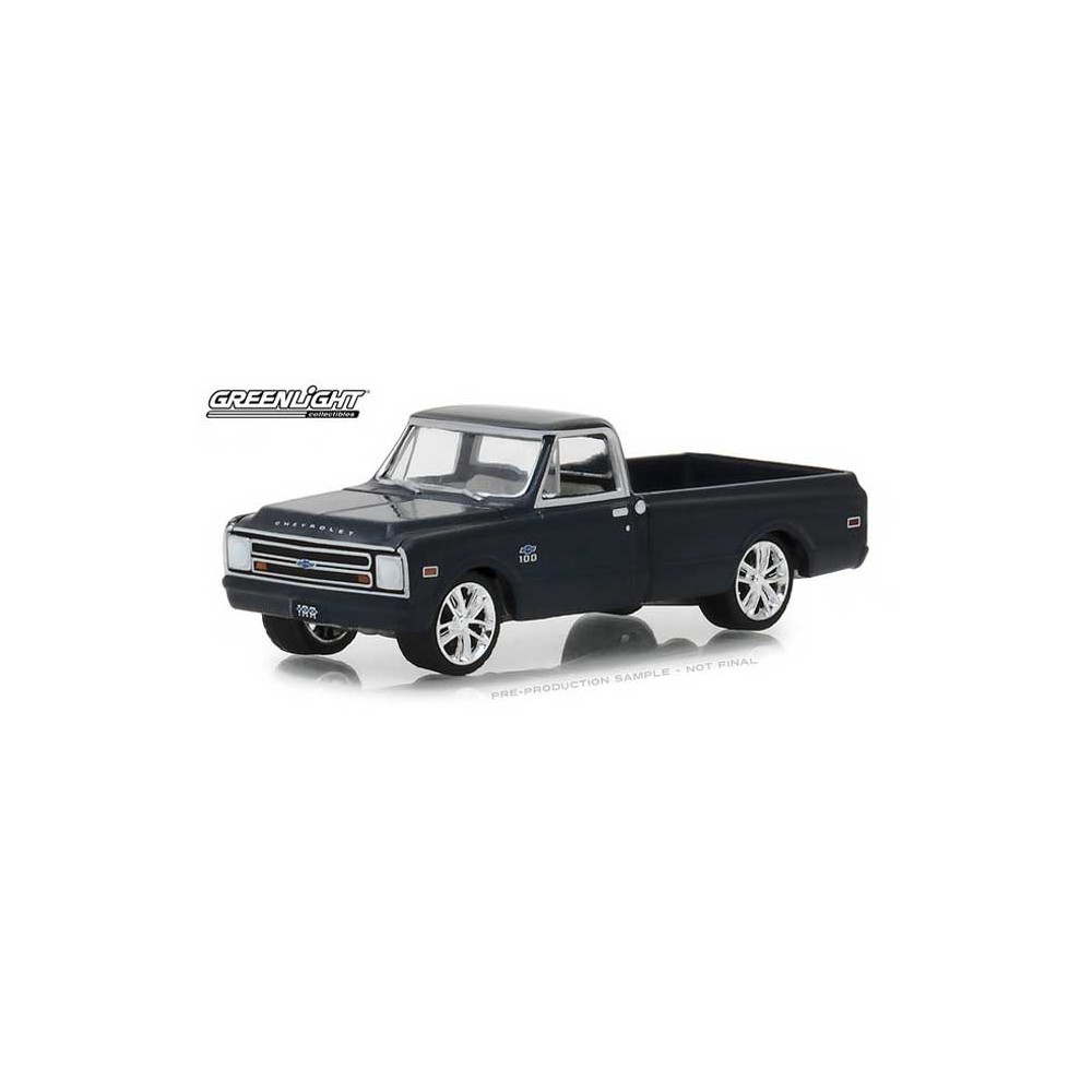 Greenlight Hobby Exclusive - 1967 Chevy C-10 Truck