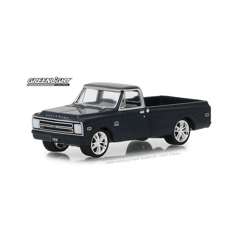 Greenlight 1:64 Scale LOOSE Classic Blue 1972 CHEVROLET C-10 C10 Pickup Truck