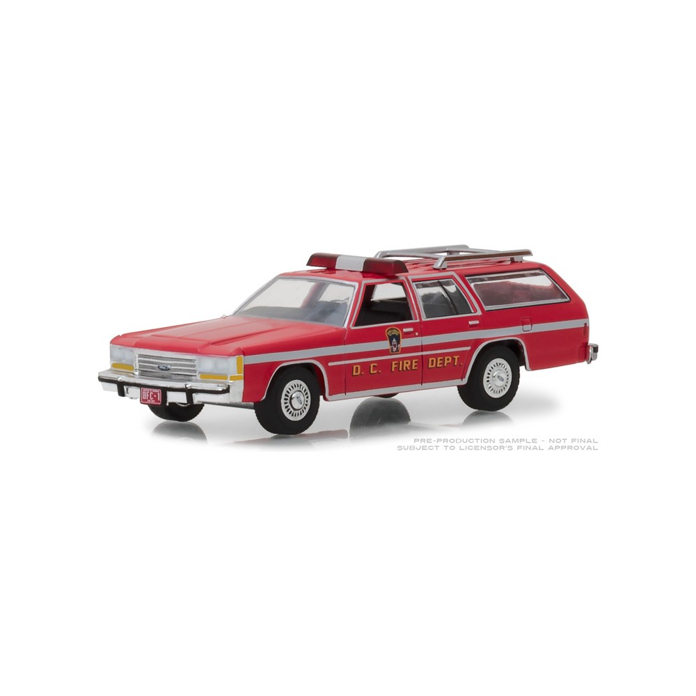 Greenlight Hobby Exclusive - 1990 Ford LTD Crown Victoria Wagon