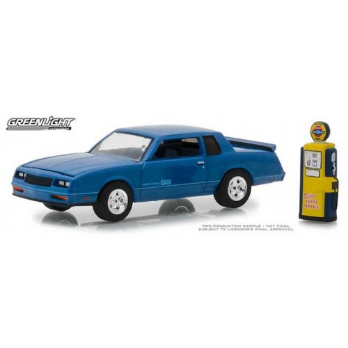 Greenlight The Hobby Shop Series 5 - 1984 Chevy Monte Carlo SS