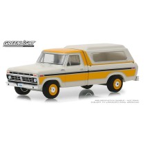 Greenlight Blue Collar Series 5 - 1977 Ford F-100 with Camper Shell