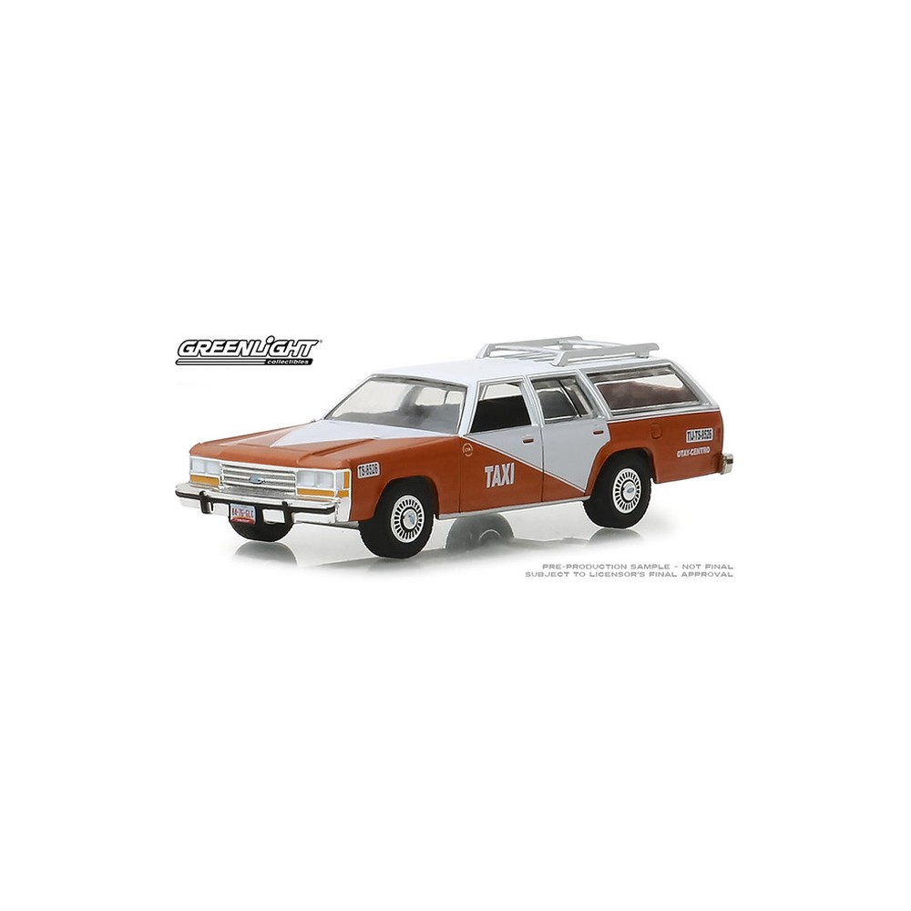 Greenlight Hobby Exclusive - 1988 Ford LTD Crown Victoria Wagon Taxi