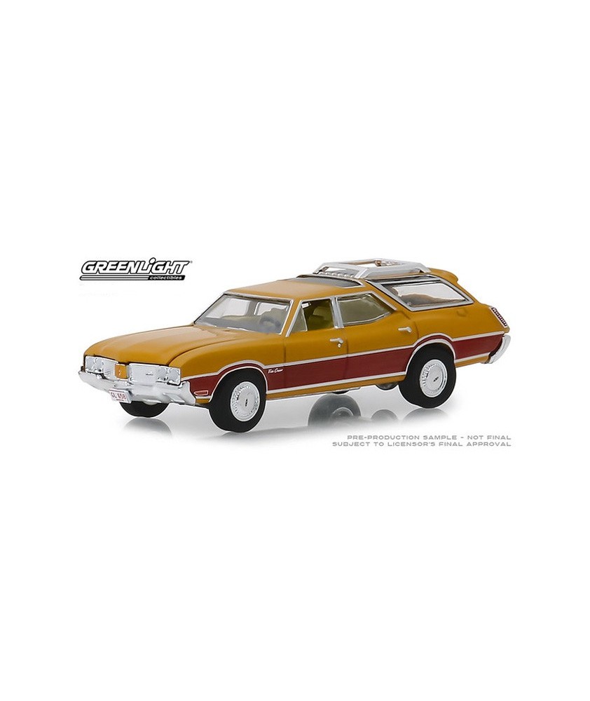 Greenlight Estate Wagons Series 3 - 1970 Oldsmobile Vista Cruiser