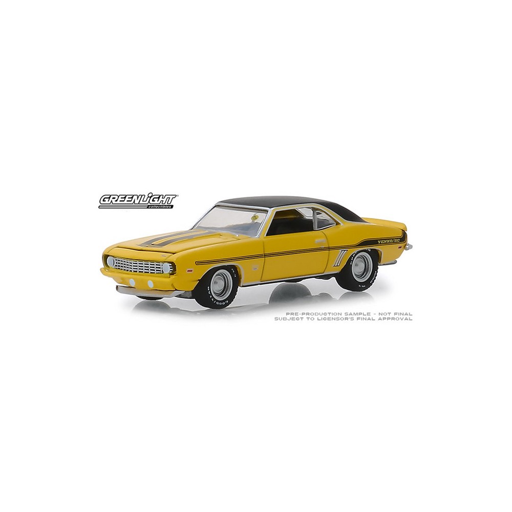 Greenlight Mecum Auctions Series 3 - 1969 Chevy Yenko Camaro