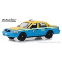 Greenlight Hobby Exclusive - 2011 Ford Crown Victoria Checker Taxi