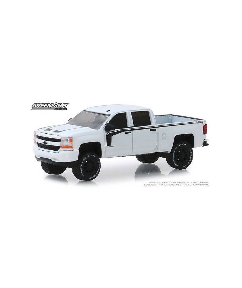 Greenlight All-Terrain Series 8 - 2017 Chevy Silverado Rally 2