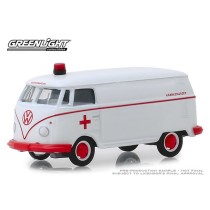 Greenlight Club V-Dub Series 9 - 1964 Volkswagen Panel Van Ambulance