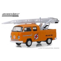 Greenlight Club Vee-Dub Series 9 - 1972 Volkswagen Type 2 Double Cab Truck with Ladder