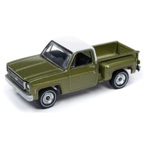 Auto World Premium 2019 Release 2B - 1973 Chevy Cheyenne Stepside Truck