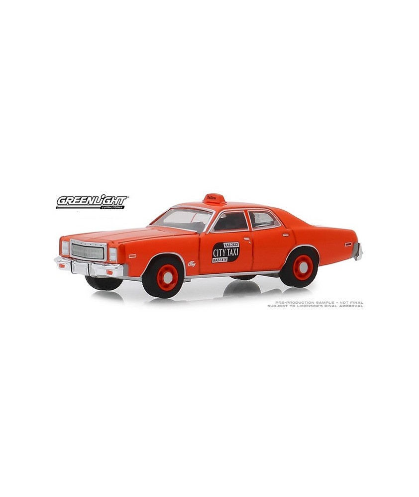 Greenlight Hobby Exclusive - 1977 Plymouth Fury Taxi