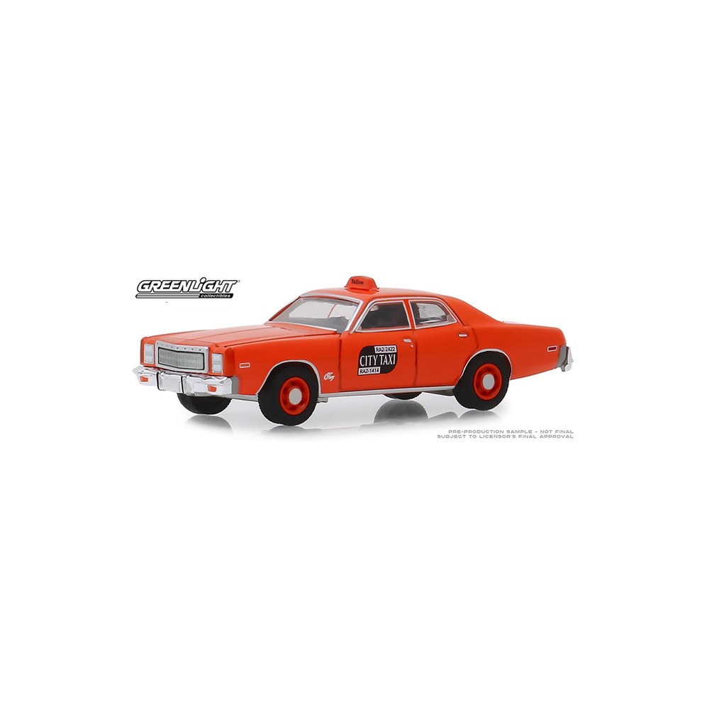 Greenlight Hobby Exclusive - 1977 Plymouth Fury Taxi