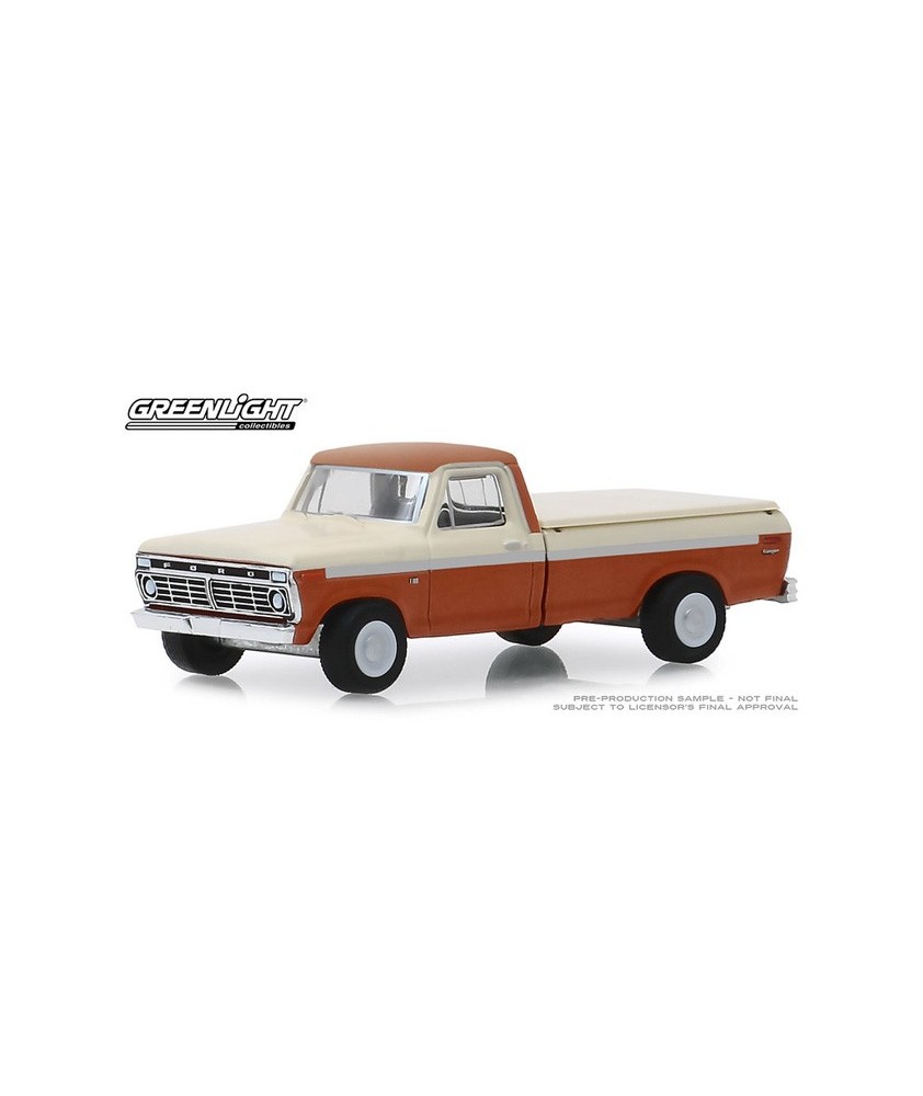 Greenlight Blue Collar Series 6 - 1973 Ford F-100 with Bed Cover