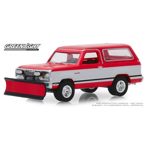 Greenlight Blue Collar Series 6 - 1977 Dodge Ramcharger with Snow Plow