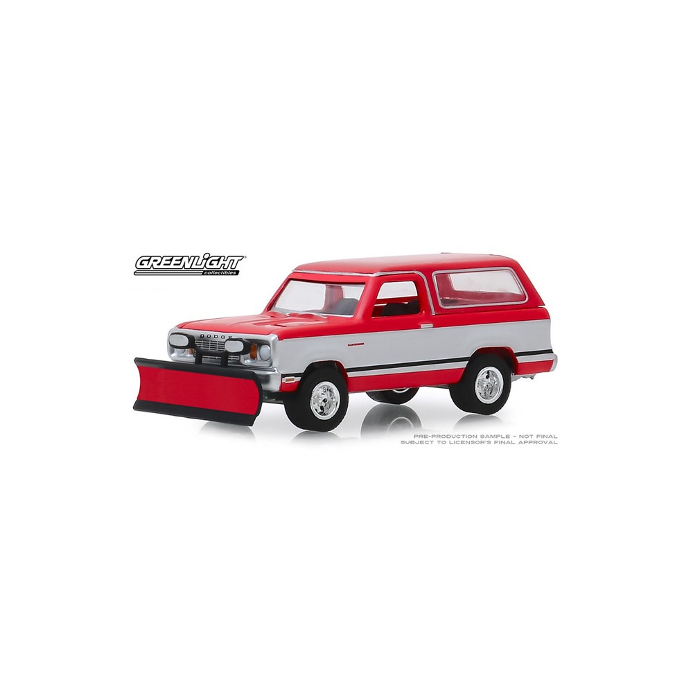 Greenlight Blue Collar Series 6 - 1977 Dodge Ramcharger with Snow Plow