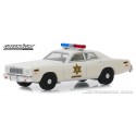 Greenlight Hobby Exclusive - 1977 Plymouth Fury