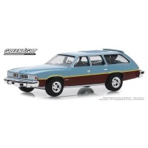 Greenlight Estate Wagons Series 4 - 1977 Pontiac LeMans Safari Wagon