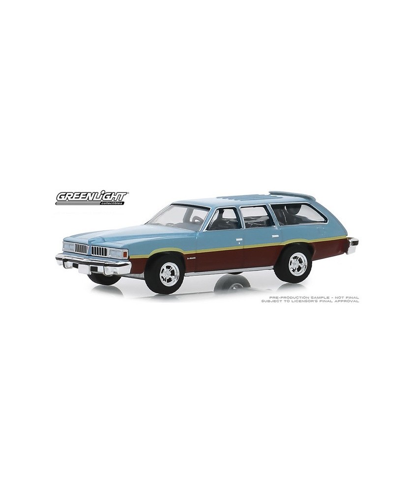 Greenlight Estate Wagons Series 4 - 1977 Pontiac LeMans Safari Wagon